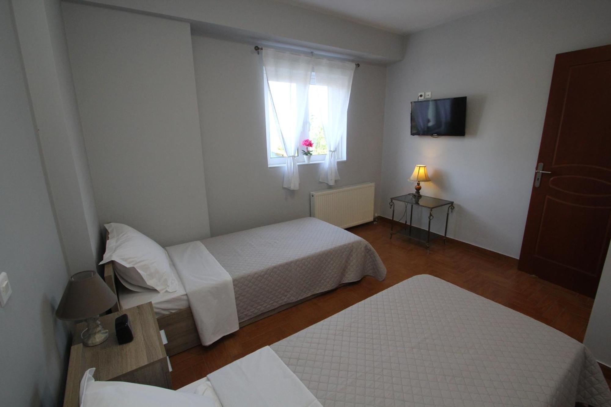 Spacious Country Apartment วราโวนา ภายนอก รูปภาพ